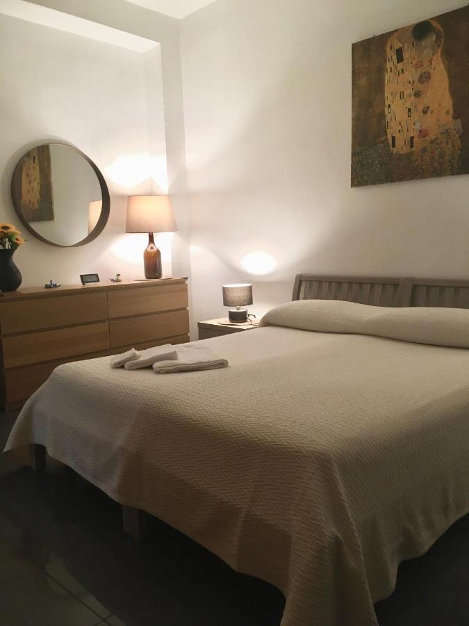 Blackboard House Otel Bari Dış mekan fotoğraf