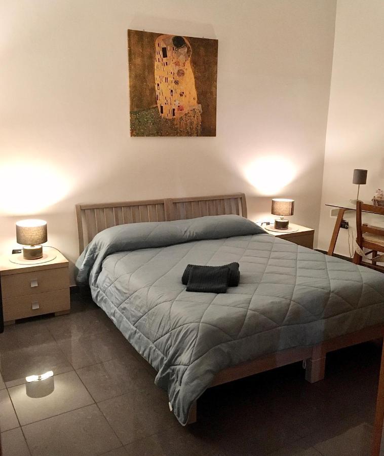 Blackboard House Otel Bari Dış mekan fotoğraf
